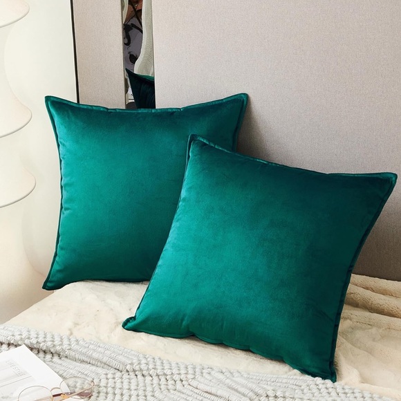 HySeas Other - NIB Teal Velvet Set-2 Throw Pillow Covers, 20”x20”